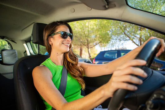 How to Reduce Sun Glare While Driving on Bright Days