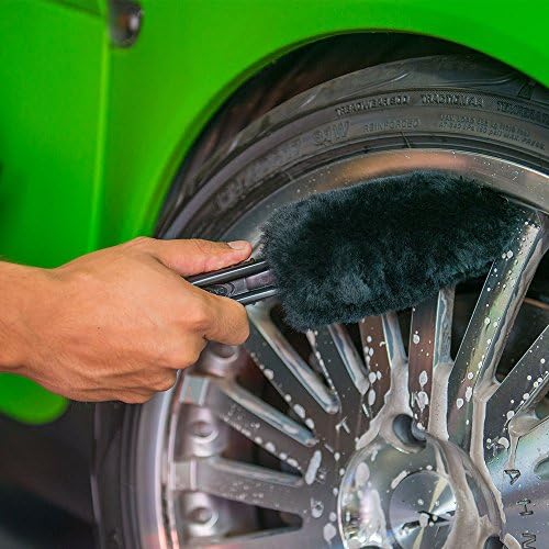 Chemical Guys, Gerbil Wheel & Rim Brush, Soft Natural Bristles, for Tires - Image 4