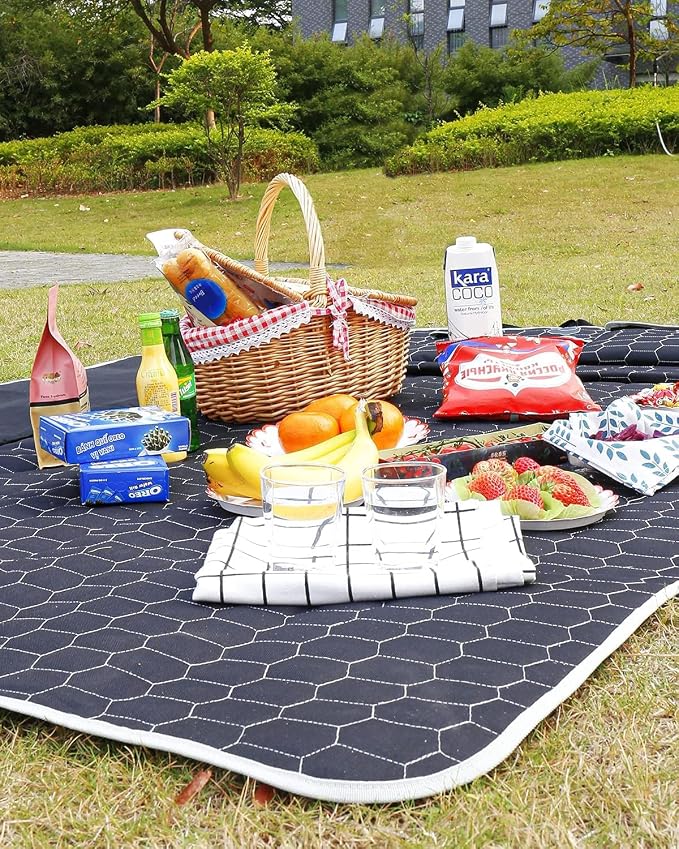 Oasser Cargo Liner for Dogs, Waterproof Trunk Cover 40.5x72.8in | Side Flaps and Bumper Protector, 2 Storage Pockets, Non-Slip PVC Bottom, 600D Oxford Cloth, for SUV Sedan Van - Image 7
