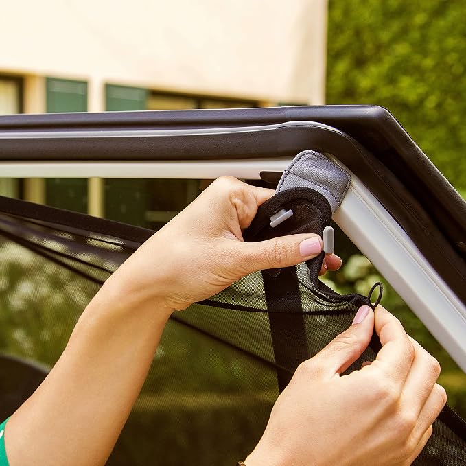 Munchkin Brica Magnetic Stretch-to-Fit Car Window Shades, Black, 1 Pack - Image 4